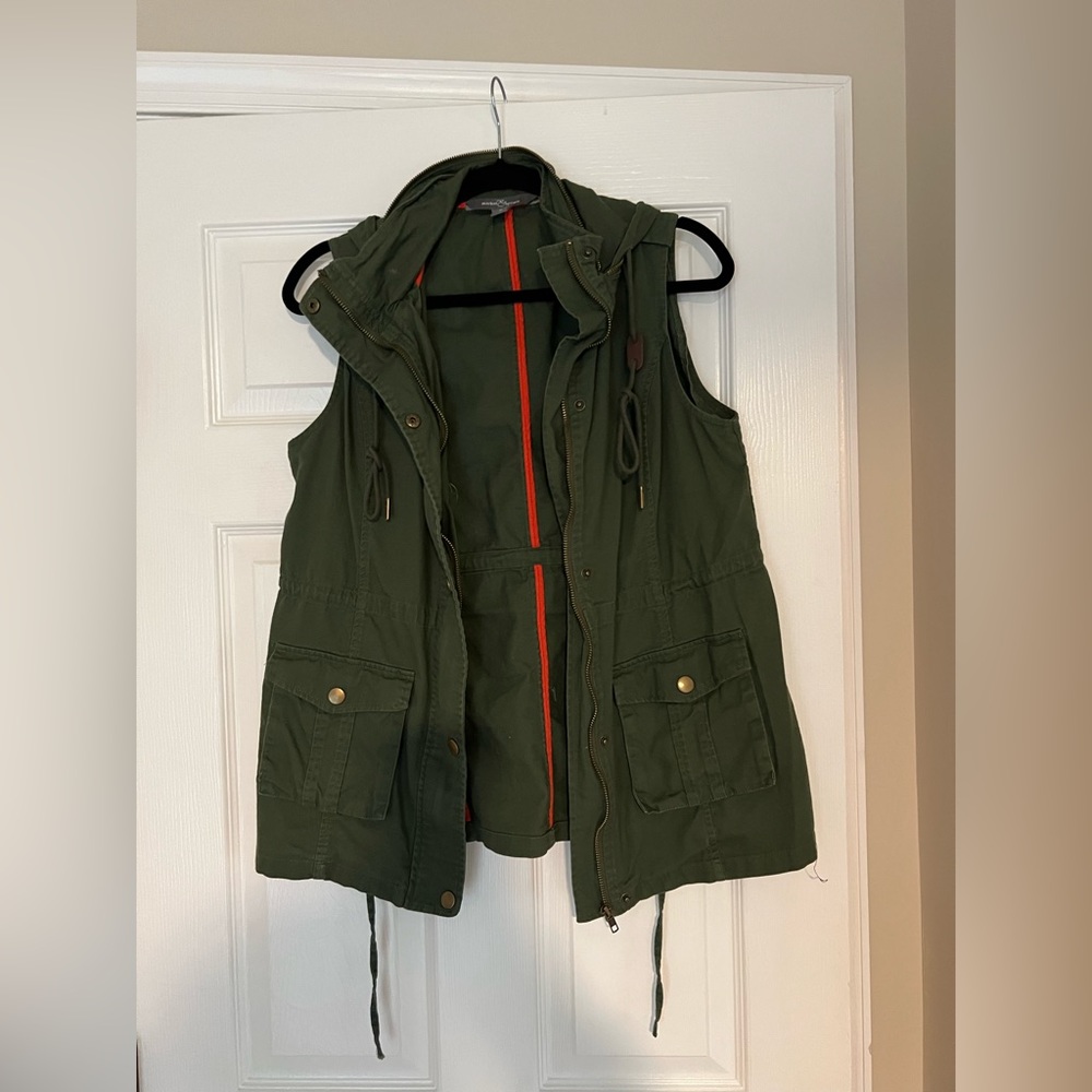 Market & Spruce hooded vest